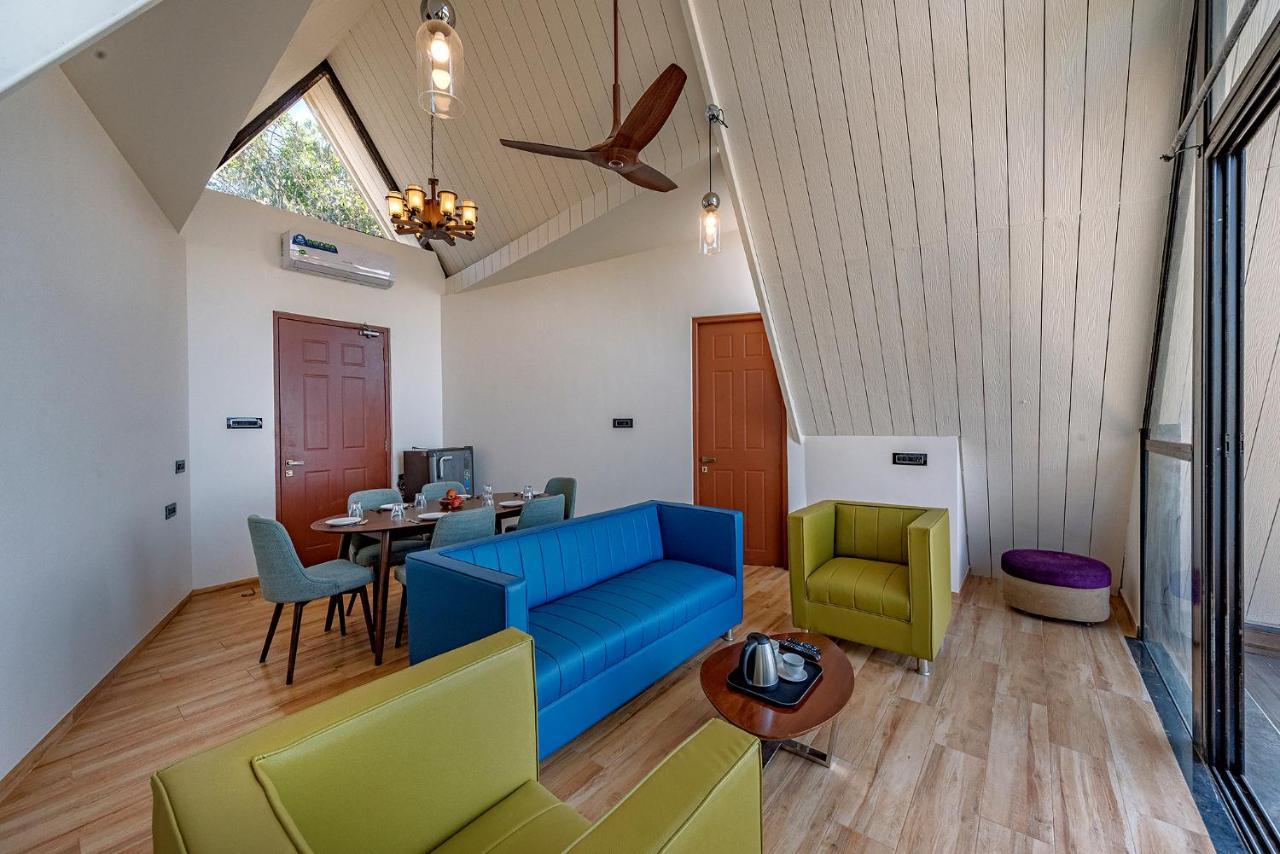 Saffronstays Harrier Crest, Lonavala - A Frame Villa With Bathtub Serving Delicious Veg Food Ngoại thất bức ảnh